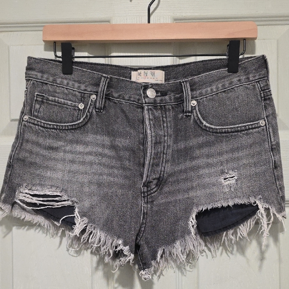 We The Free Distressed Frayed Denim Shorts